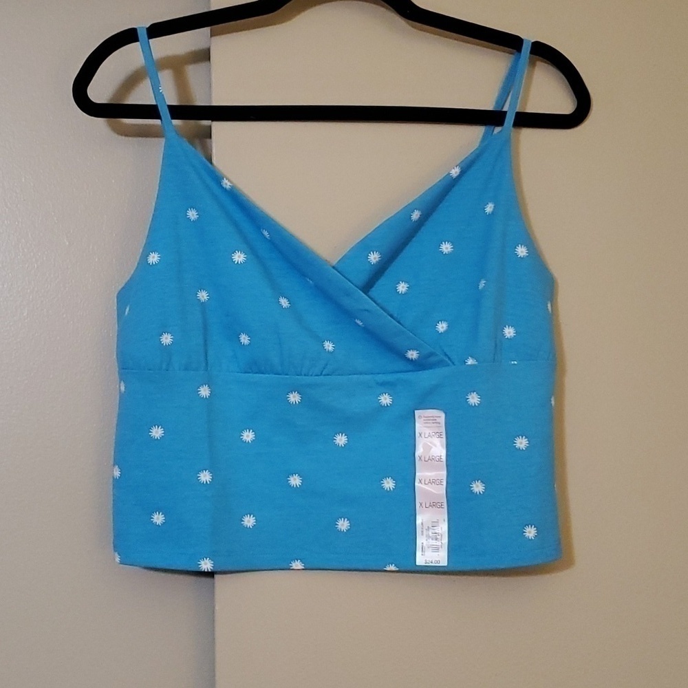 SO Daisy Crop Top Size XL NWT